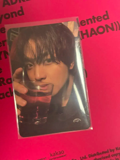 Selling savory Haechan photocard