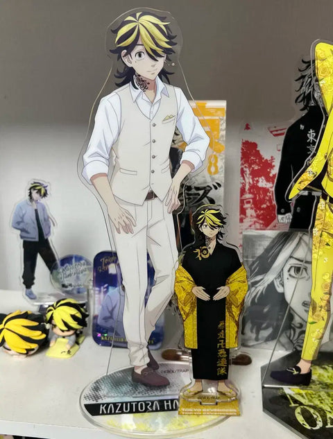 Tokyo Revengers Kazutora Suit Big Acrylic Stand Bundle