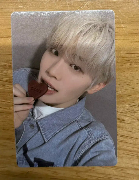 Taerae cookie photocard