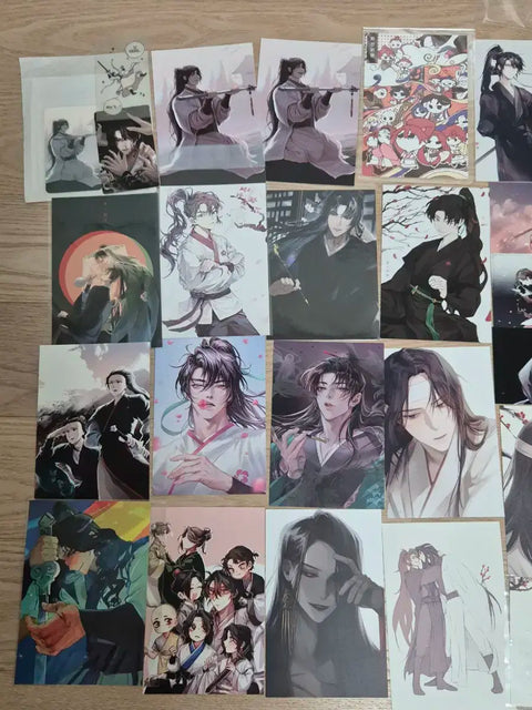 Selling unofficial Return of Mount Hua Sect postcards and photo cards.