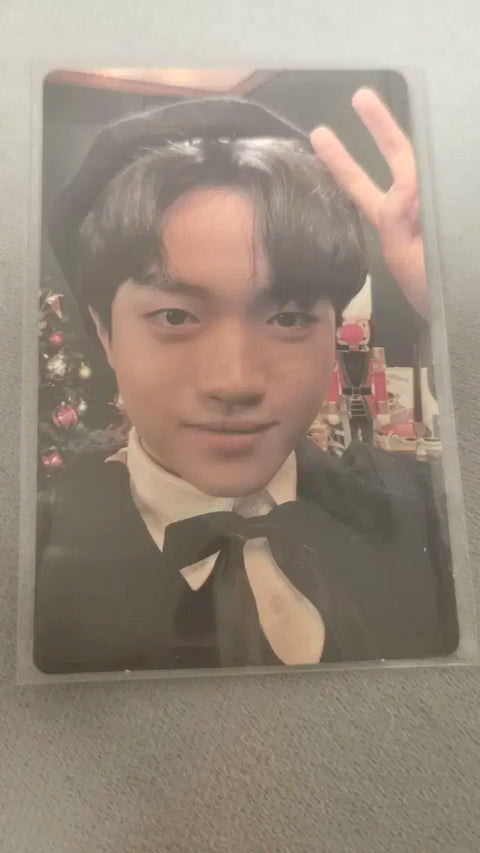 T1 Keria 2023 Season's Greetings Photocard Transfer