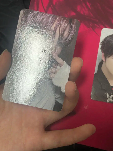 Selling Haechan Tasty Makestar photo cards. Selling two together.