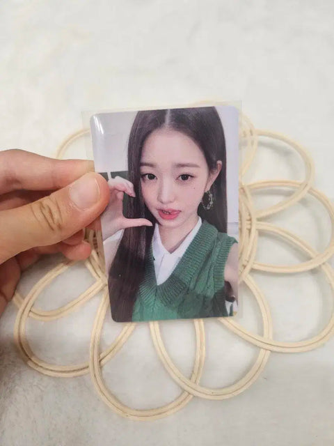 Selling IVE Jang Wonyoung Papa John's collaboration photocard!