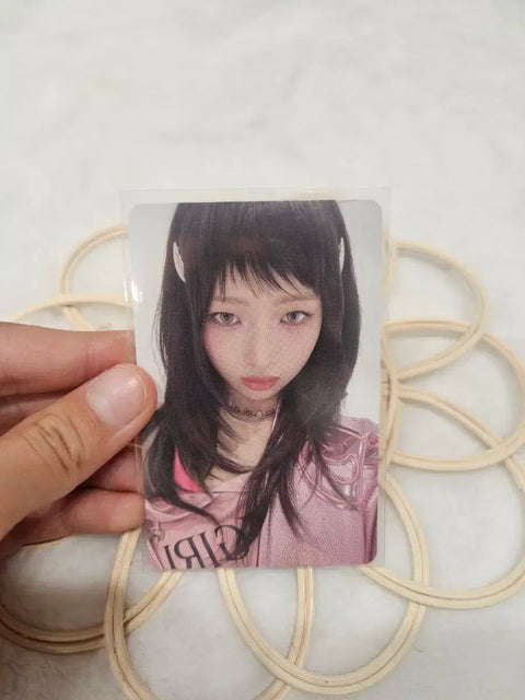 Selling Ive Rei's Empasi album photocard!