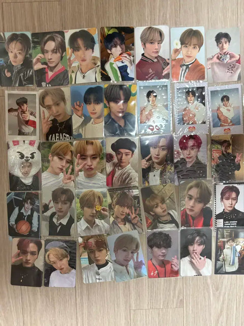Stray Kids Lee Know photocard bundle