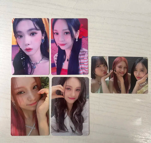 VIVIZ Umji SinB Group Photocards - Selling All Together