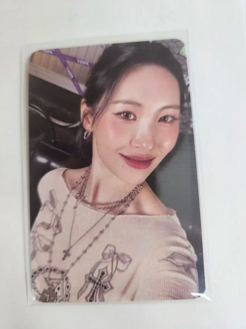 Sunmi Studio photocard transfer
