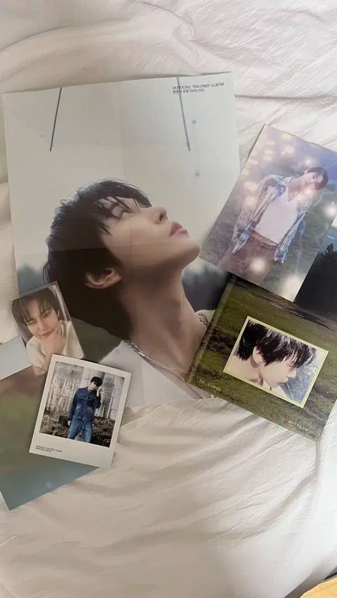 Selling NCT Doyoung's solo album "Foam of Youth".