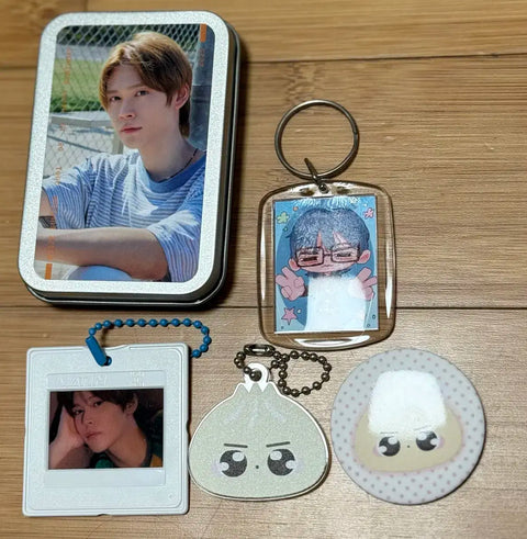 RIIZE Eunseok birthday cafe merchandise tin case, keyring, pin badge bulk transfer unofficial goods