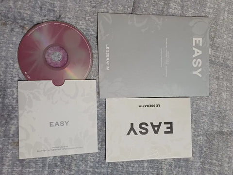 LE SSERAFIM EASY album