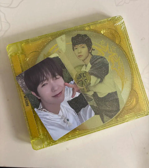 Selling NCT WISH color jewel Ryo.