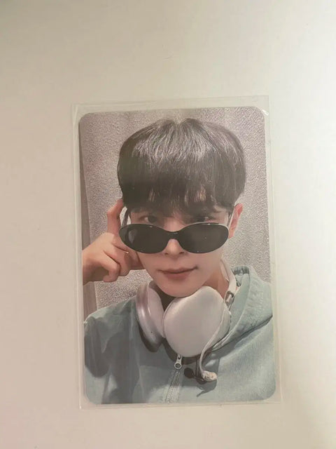 Urgent sale // Lucy Shin Yechan airport Yechan for sale
