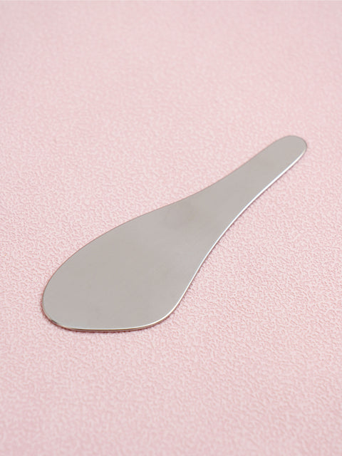 [✈️KOREA] Daiso - Curved Makeup Spatula
